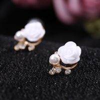 Fashion Flower Alloy Inlay Artificial Pearls Rhinestones Women's Earrings 1 Pair main image 4