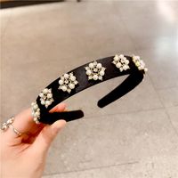 Fashion Flower Bee Alloy Cloth Inlay Artificial Pearls Rhinestones Hair Band 1 Piece main image 2