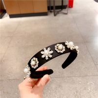 Fashion Flower Bee Alloy Cloth Inlay Artificial Pearls Rhinestones Hair Band 1 Piece main image 4