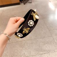 Fashion Flower Bee Alloy Cloth Inlay Artificial Pearls Rhinestones Hair Band 1 Piece main image 1