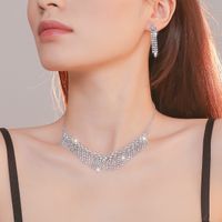 Elegante Señora Geométrico Aleación Ahuecar Embutido Diamantes De Imitación Mujeres Aretes Collar sku image 8