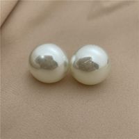 Fashion Round Imitation Pearl Stoving Varnish Inlay Pearl Women's Ear Studs 1 Pair sku image 1