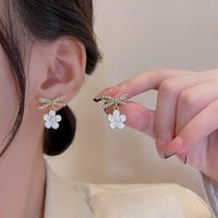 Elegant Bow Knot Alloy Inlay Artificial Pearls Rhinestones Women's Drop Earrings 1 Pair main image 4