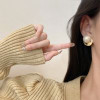 Retro Geometric Copper Inlay Artificial Pearls Ear Studs 1 Pair sku image 1