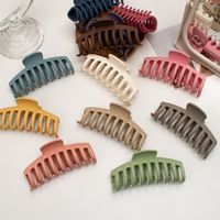 Simple Style Solid Color Plastic Resin Spray Paint Hair Clip 1 Piece main image 3