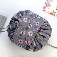 Women's Medium All Seasons Polyester Letter Flamingo Unicorn Fashion Round String Cosmetic Bag sku image 5