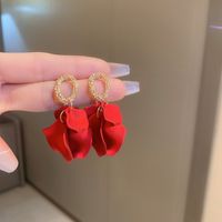 1 Pair Elegant Flower Inlay Alloy Acrylic Drop Earrings main image 3