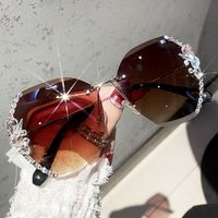 Fashion Gradient Color Resin Polygon Diamond Frameless Women's Sunglasses main image 4