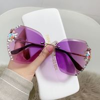 Fashion Gradient Color Resin Polygon Diamond Frameless Women's Sunglasses sku image 9
