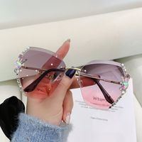 Fashion Gradient Color Resin Polygon Diamond Frameless Women's Sunglasses sku image 8