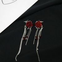 Moda Borla Rosa Aleación Embutido Diamantes De Imitación Mujeres Pinzas Para Las Orejas 1 Par sku image 1