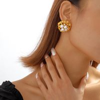 Classique Géométrique Alliage Placage Perles Artificielles Strass Femmes Boucles D'oreilles 1 Paire main image 4