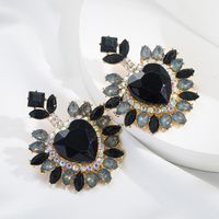 Fashion Heart Shape Alloy Inlay Rhinestones Women's Drop Earrings 1 Pair main image 3