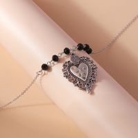 Fashion Ornament Retro Geometric Heart Shaped Pendant Necklace main image 5