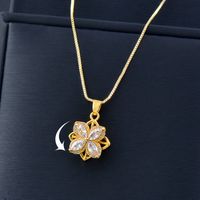 Simple Style Four Leaf Clover Round Flower Alloy Plating Hollow Out Inlay Rhinestones Women's Pendant Necklace 1 Piece main image 1