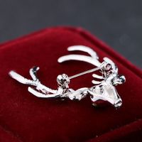 Fashion Elk Alloy Plating Artificial Rhinestones Unisex Brooches main image 3