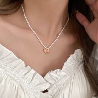 Retro Heart Shape Artificial Pearl Alloy Beaded Women's Pendant Necklace 1 Piece main image 1