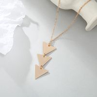 Einfacher Stil Dreieck Kupfer Überzug Halskette Mit Anhänger 1 Stück sku image 1