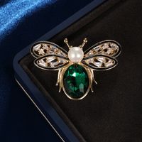 Glam Bee Copper Gold Plated Zircon Unisex Brooches main image 1
