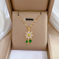 Stainless Steel 18K Gold Plated Simple Style Plating Inlay Flower Rhinestones Pendant Necklace sku image 4