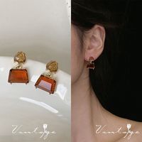 Retro Heart Shape Flower Alloy Plating Inlay Artificial Gemstones Pearl Women's Ear Clips 1 Pair sku image 27