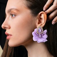 Fashion Flower Alloy Cloth Inlay Artificial Diamond Women's Ear Studs 1 Pair main image 5