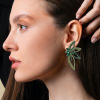 Fashion Flower Alloy Inlay Artificial Diamond Women's Ear Studs 1 Pair main image 4
