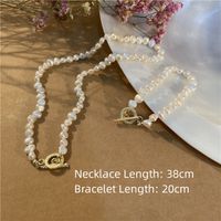 Elegant Geometric Pearl Gold Plated Necklace main image 2