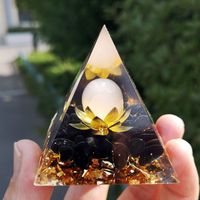 New  Pyramid Crystal Gravel Pyramid Epoxy Resin Home Desktop Handmade Ornaments sku image 2