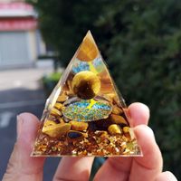 New  Pyramid Crystal Gravel Pyramid Epoxy Resin Home Desktop Handmade Ornaments sku image 6