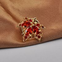 Fashion Maple Leaf Copper Plating Inlay Pearl Zircon Women's Brooches sku image 1