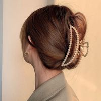 Style Simple Géométrique Perle Artificielle Fait Main Griffes De Cheveux 1 Pièce sku image 58