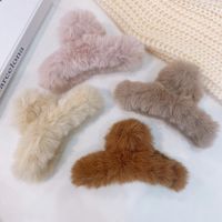 Fashion Solid Color Plush Hair Claws 1 Piece main image 5