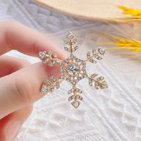 Fashion Flower Alloy Plating Inlay Artificial Gemstones Pearl Women's Brooches sku image 5