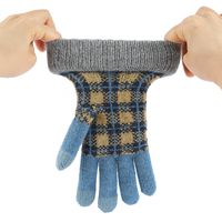 Women's Retro Plaid Wool Gloves 1 Pair main image 4