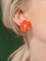 1 Pair Simple Style Flower Three-dimensional Alloy Ear Studs sku image 1