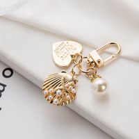 Fashion Letter Heart Shape Shell Imitation Pearl Metal Unisex Bag Pendant Keychain 1 Piece main image 3