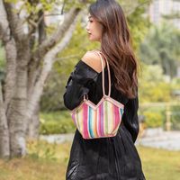 Women's Large Straw Color Block Fashion Bucket Zipper Shoulder Bag main image 5