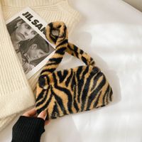 Women's Small Winter Autumn Plush Stripe Leopard Streetwear Square Zipper Shoulder Bag sku image 2