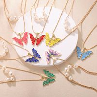 1 Piece Fashion Butterfly Alloy Pearl Women's Layered Necklaces main image 1