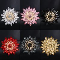 Estilo Coreano Flor Aleación Enchapado Diamantes De Imitación Mujeres Broches main image 4
