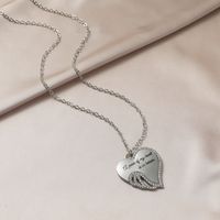 1 Piece Fashion Letter Heart Shape Alloy Inlay Rhinestones Women's Pendant Necklace main image 3