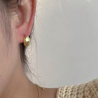 1 Paire Mode Géométrique Couleur Unie Métal Placage Femmes Boucles D'oreilles main image 4