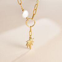 Fashion Maple Leaf Stainless Steel Plating Artificial Pearls Pendant Necklace main image 4
