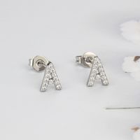 Mode Lettre Le Cuivre Incruster Zircon Boucles D'oreilles 1 Paire main image 3