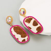 1 Pair Retro Oval Leopard Alloy Plating Inlay Beads Gold Plated Women's Drop Earrings main image 10