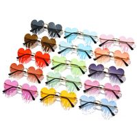 Fashion Heart Shape Pc Special-shaped Mirror Patchwork Frameless Women's Sunglasses main image 2