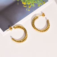 1 Pair Simple Style C Shape Twist Plating Stainless Steel Gold Plated Ear Studs main image 2