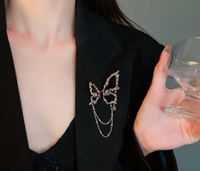 Moda Oval Flor Mariposa Cobre Embutido Diamantes De Imitación Perla Mujeres Broches sku image 20