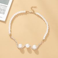 1 Piece Simple Style Geometric Pearl Beaded Rhinestones Gold Plated Women's Necklace main image 2